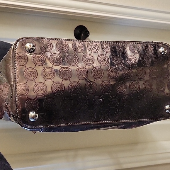 Michael Kors Shimmery Tote Bag - Picture 12 of 16